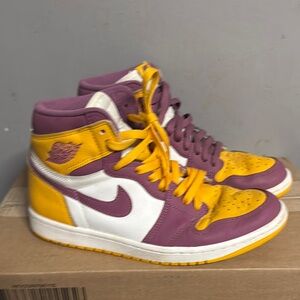 Nike High-Top Sneakers in Purple and Gold